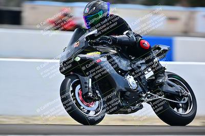 media/Apr-18-2025-TrackDaz (Fri) [[45f5874c44]]/B Group/Session 4 (Turn 6 - Outside)/